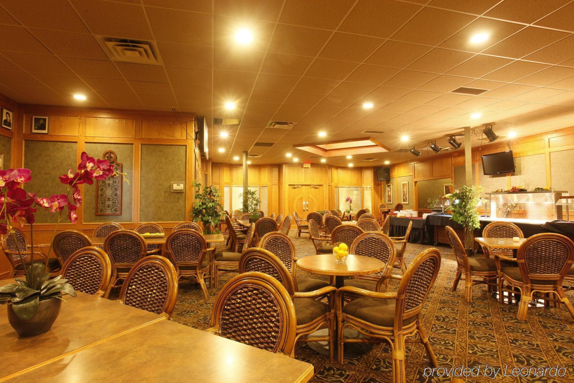 Stonebridge Hotel Grande Prairie Exterior photo